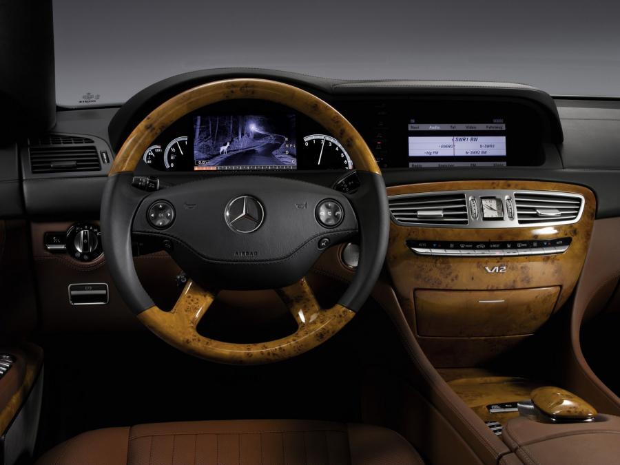  Mercedes-Benz CL65 AMG 2007 года  (фото 16 из 21)